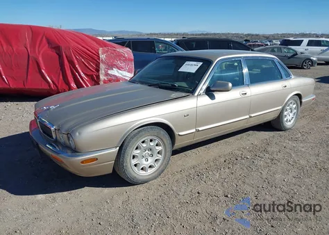 2001 Jaguar Xj8 L z USA, uszkodzony, nr VIN SAJDA23C41LF29858